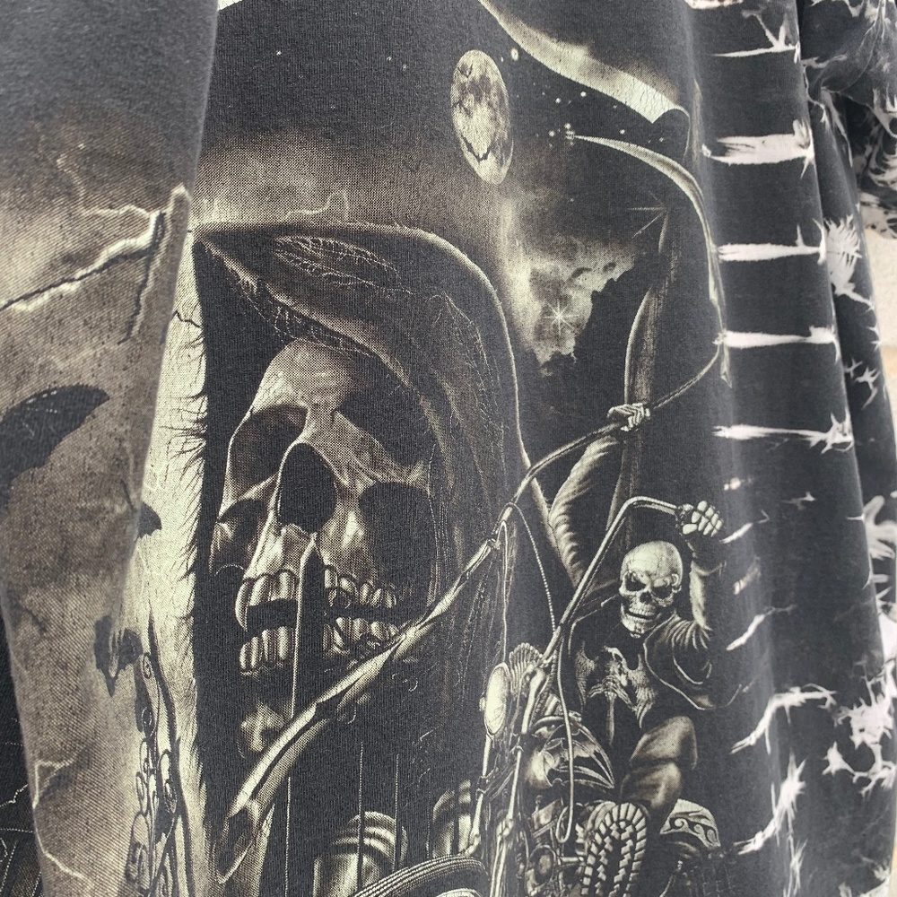 Skeleton Tee - Picture 6 of 8